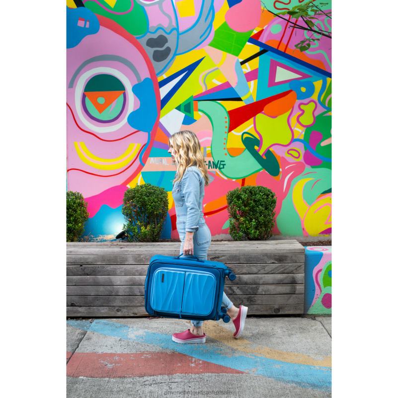 Cascade 20'' Spinner 0HTH4140 American Tourister Pacific Blue Luggage