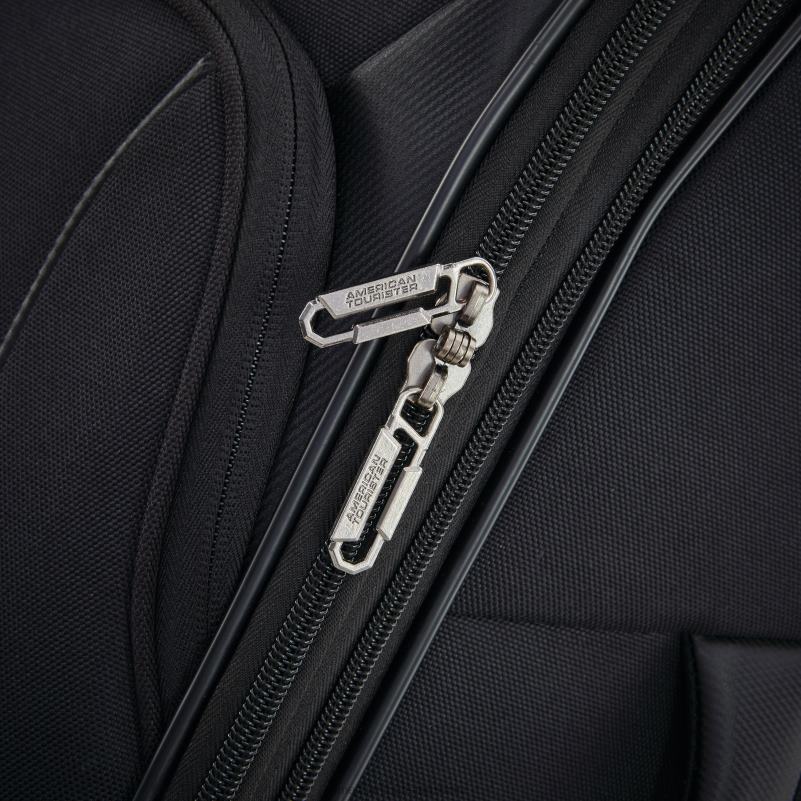 4 Kix 2.0 28'' Spinner 0HTH447 American Tourister Black Luggage