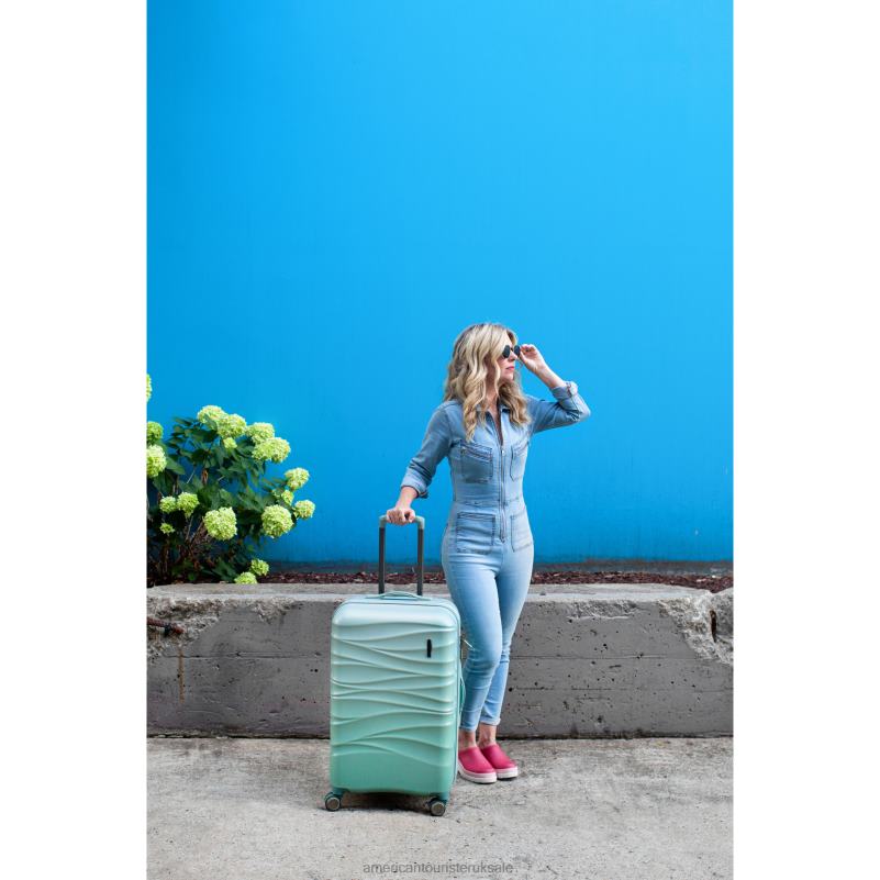 Cascade Hardside 24'' Spinner 0HTH4103 American Tourister Sage Green Luggage